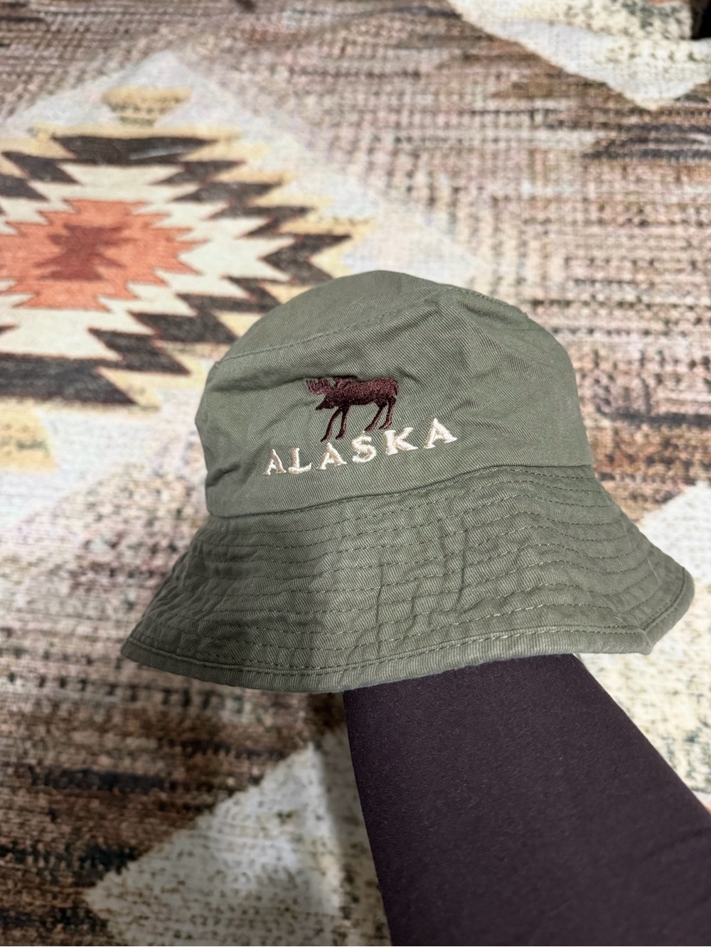 Vintage ESY 100% Cotton Olive Green 'Alaska' Embroidered Bucket Hat